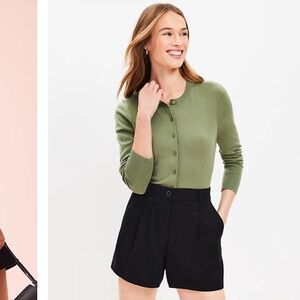 LOFT pleated shorts - black